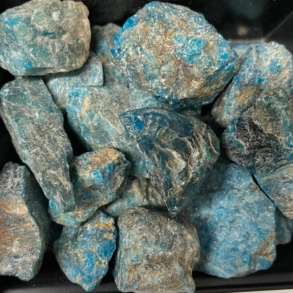 Blue Apatite: The Vibrant Crystal of Communication, Creativity, and Clarity